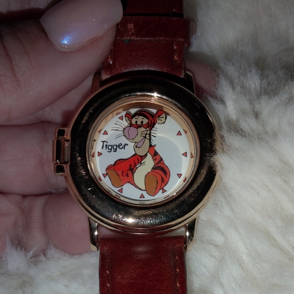 Disney Tigger Watch with Gold and Brown Accents main image 7